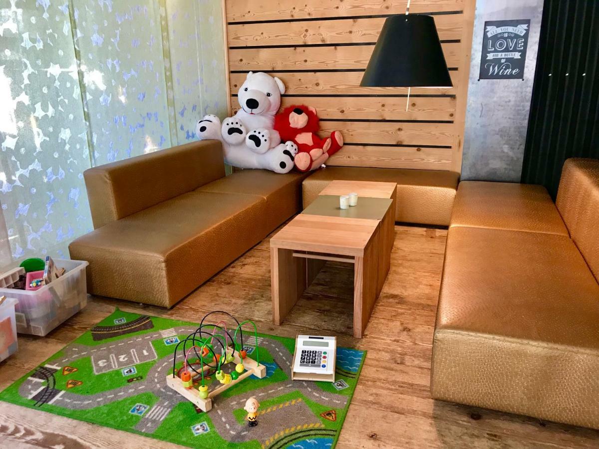 Luna Elk Home レンク エクステリア 写真